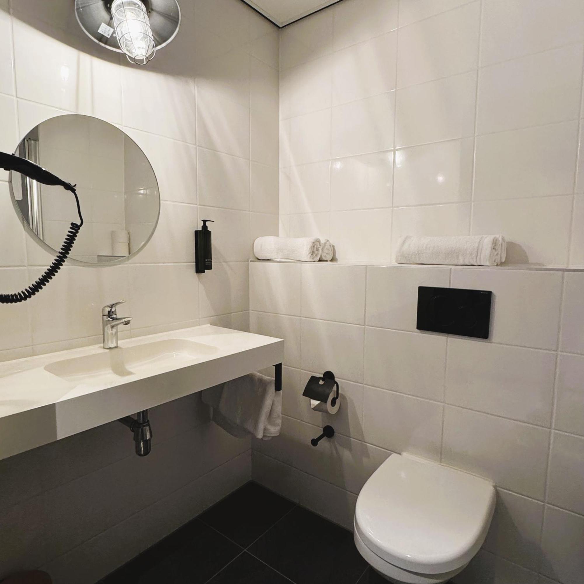 Hotel Emilia Kaatsheuvel Room photo